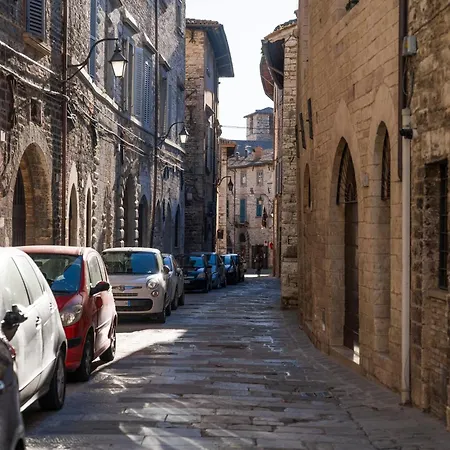 Διαμέρισμα Con Vista Nel Centro Storico Di Γκούμπιο